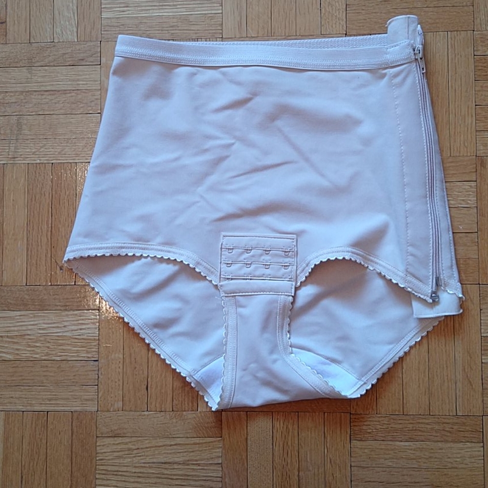 Marena Post-surgical compression girdle